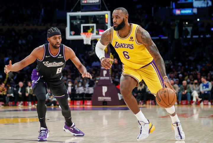 Hrozili mu smrťou. LeBron požiadal o vyvedenie dvoch fanúšikov
